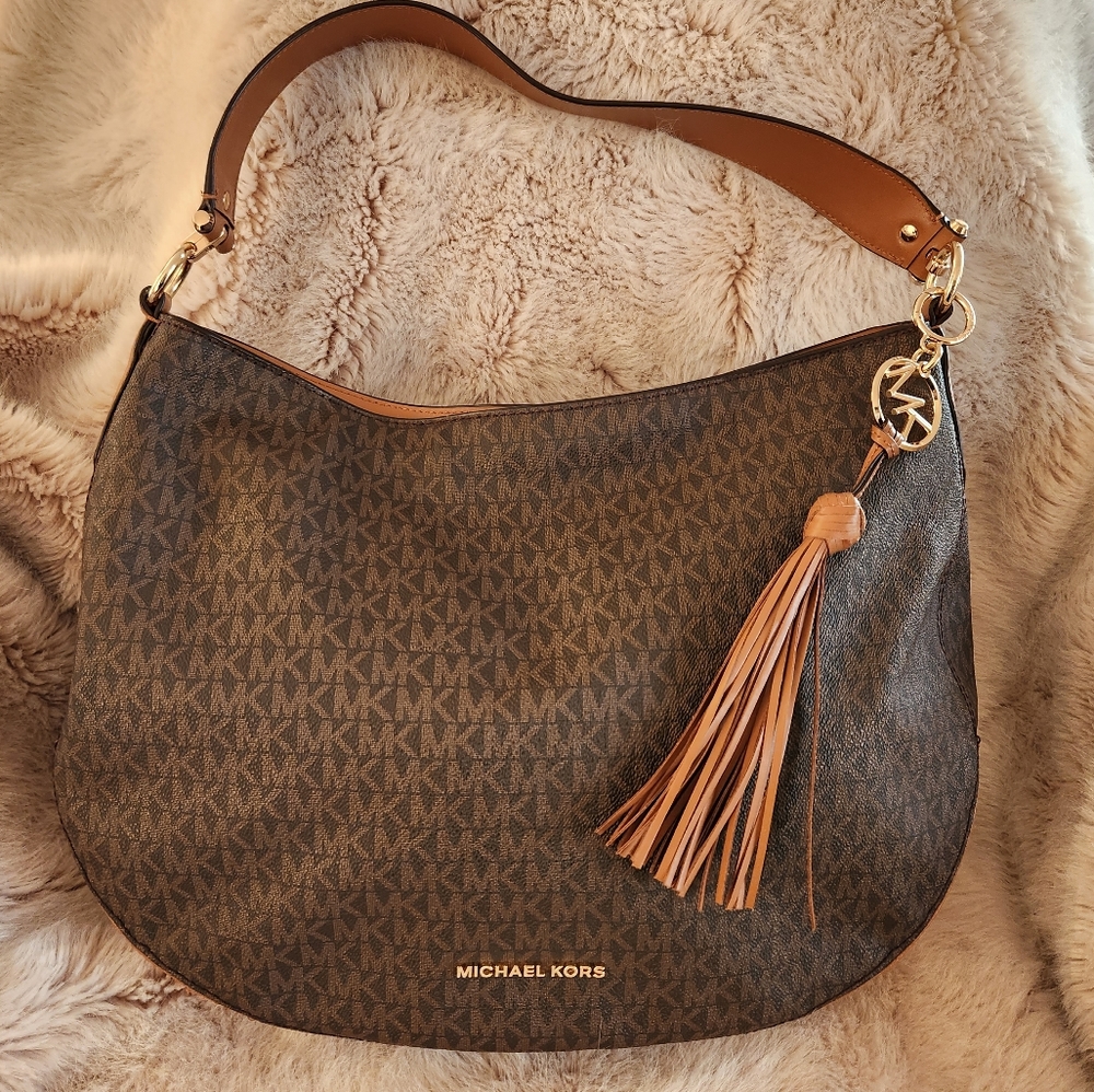 Like NEW MICHAEL KORS Sachtel Bag Purse Handbag W Tassles